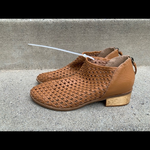 Bird of Flight Happy Booties - Picture 3 of 5